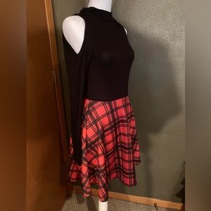 Like new Forever 21 cold shoulder long sleeve black top & red plaid skirt dress